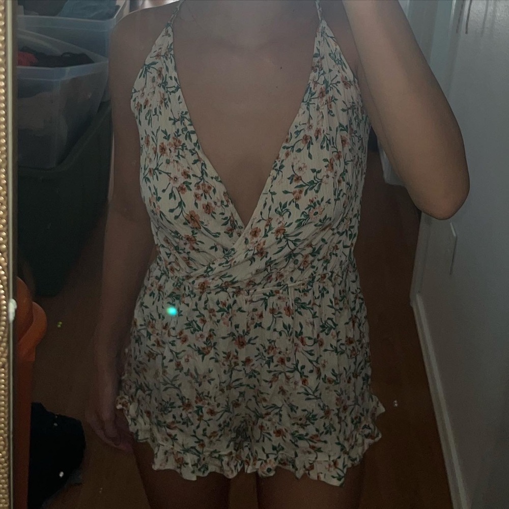 NWT BEIGE FLORAL ROMPER